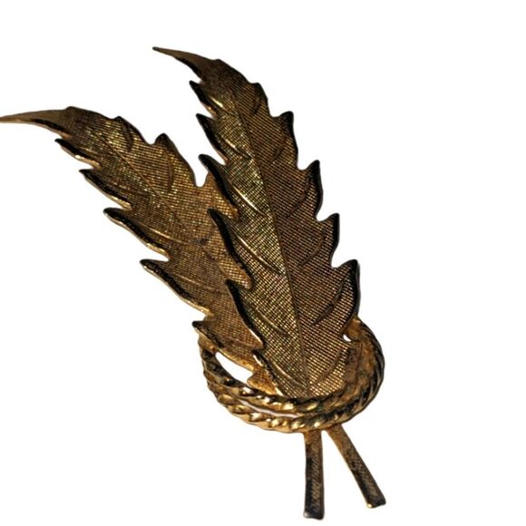 ‎vintage gold tone leaf brooch - Picture 4 of 8